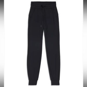 Ready to Rulu High-Rise Jogger! Size 4 in like new condition. 28 full length.